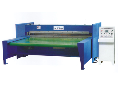 XYJ－6  自動送料切布機(jī)
